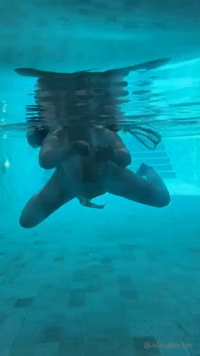 26Nk7vbg_720p.mp4