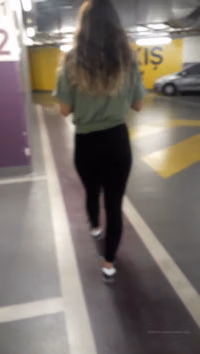 turkishcouple_2019.11.30_93922332_Walking_while_recording_is_hard._Can_y.mp4