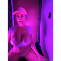 @deewilliams-(46)-hUSIWVQq.jpg