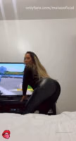 210_-_Onlyfans Renata Frisson (Mulher Melão) 2021.mp4