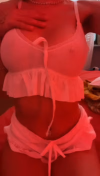 8180866-c972895dd7edc2af239bcb50baede4a4.mov