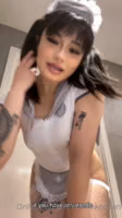 fdbf83e3-234b-46df-8e4a-7dc799cacf73.m4v