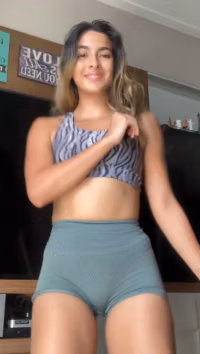 4c1a9742ac9eb847571efa5878630e69.mp4