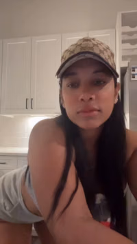 sutanya grey shorts clips upload.mp4