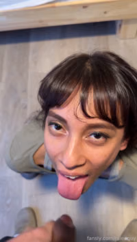 2025-11-29_salina_cum_swallow.mp4