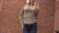 Anni_Next_Door_2019_10_18_Heiss_In_Blue_Jeans_Spritz_Auf_Meinen_Arsch.mp4