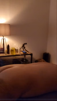 2023-05-05 - Massage sexy dans ma nouvelle salle de massage.mp4