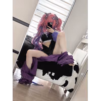 153900869_Vivi-_21ecee08402def1605.jpg
